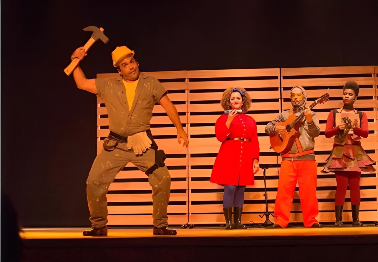 Peça de Teatro Infantil “Caixa de Ferramentas” Chega a Macaé