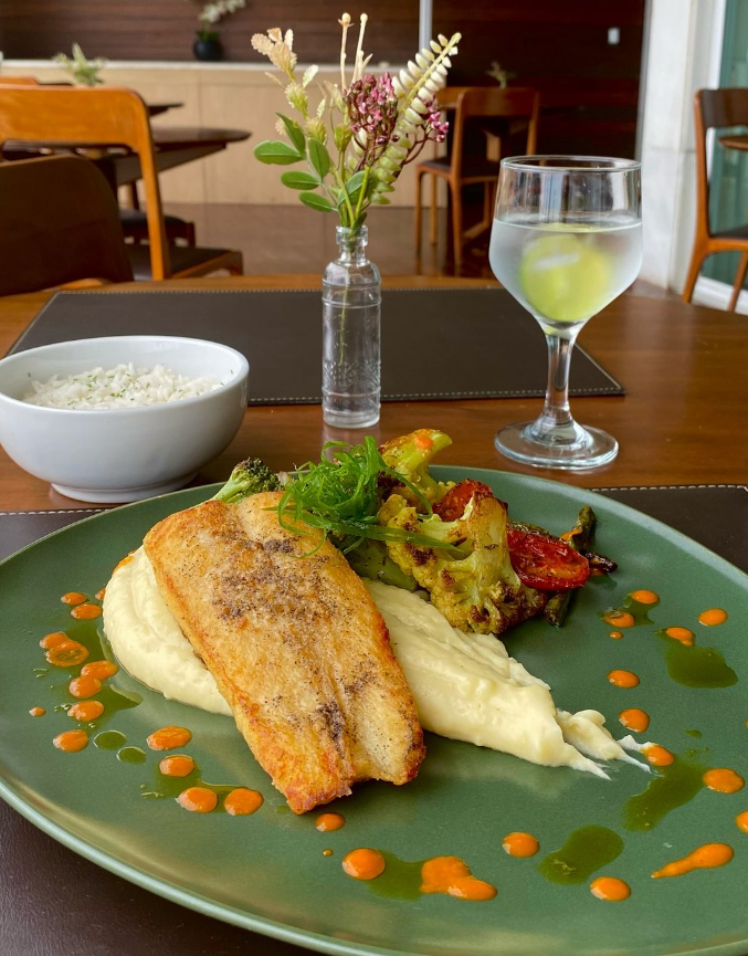 Tulipe Restaurante: Almoço executivo de segunda a sábado na Imbetiba