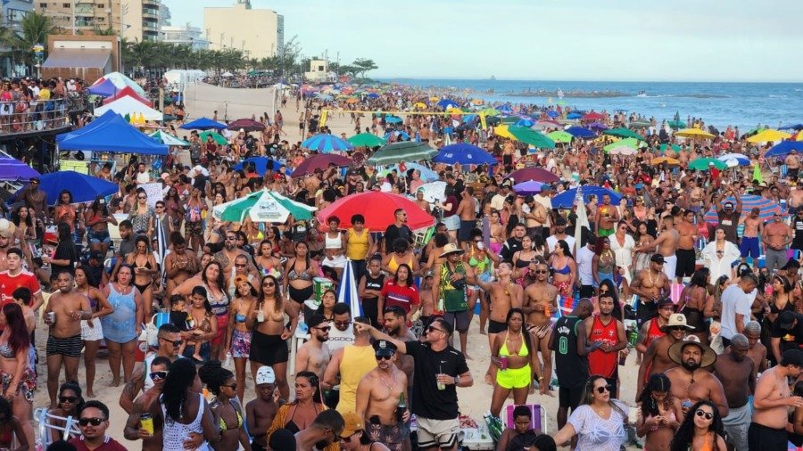 Carnaval Macaé 2026: ensaios, blocos e festas