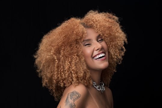 Amanda em Casa na Copa: fan fest com grandes shows chega a Macaé durante a Copa do Mundo